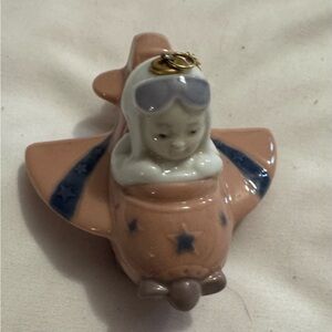 Lladro Decor Navy Blue and Gold Accented Figurine